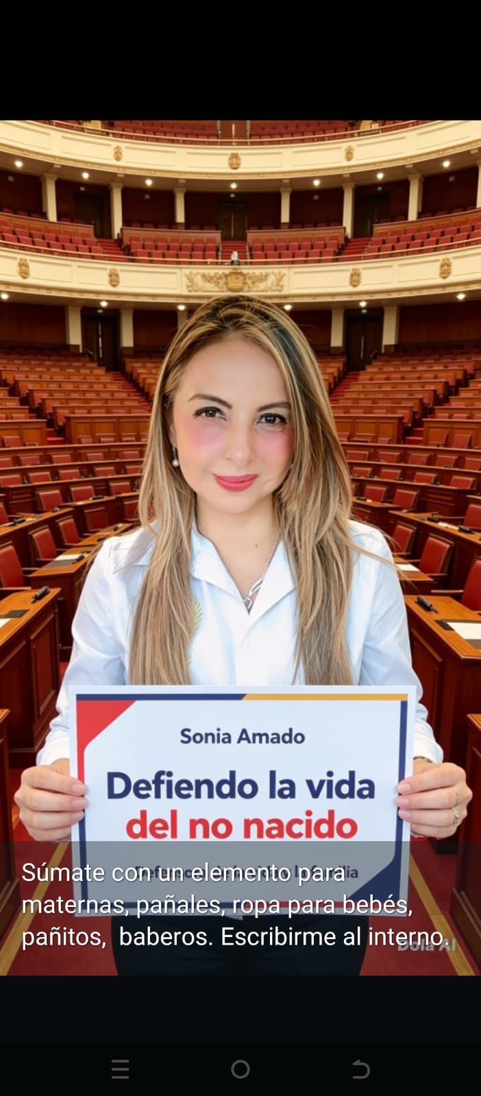 Sonia Amado con niños en escenario — Defensa de la Vida y Maternidad