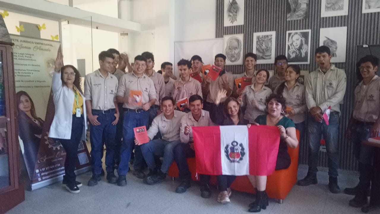 Cientos de estudiantes en evento del Movimiento Jóvenes Águila